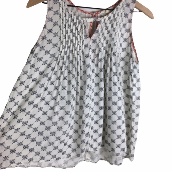 HEM & THREAD Top Tank Sleeveless Peasant Floral Keyhole Pleated Boho Size Large - Picture 3 of 9